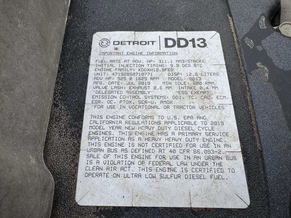 Image for 2020 Frieghtliner Cascadia & 2021 Brazos Semi Bottom