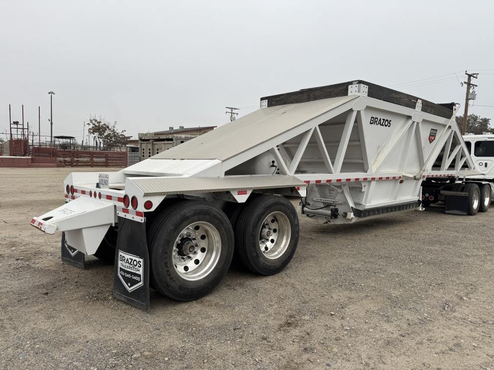 Image for 2020 Frieghtliner Cascadia & 2021 Brazos Semi Bottom