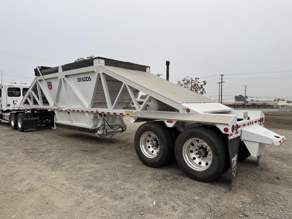 Image for 2020 Frieghtliner Cascadia & 2021 Brazos Semi Bottom