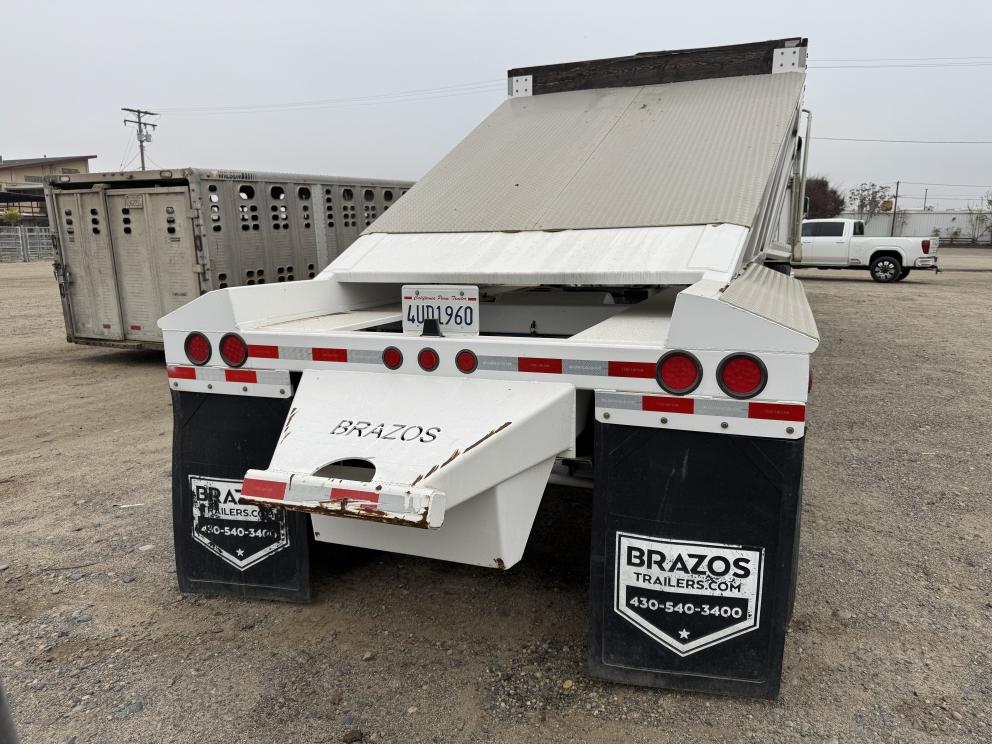Image for 2020 Frieghtliner Cascadia & 2021 Brazos Semi Bottom