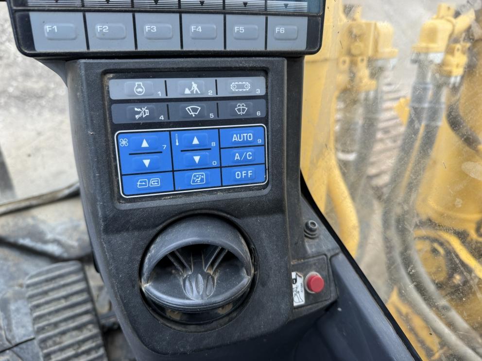 Image for 2016 Komatsu PC360LC -11 Excavator