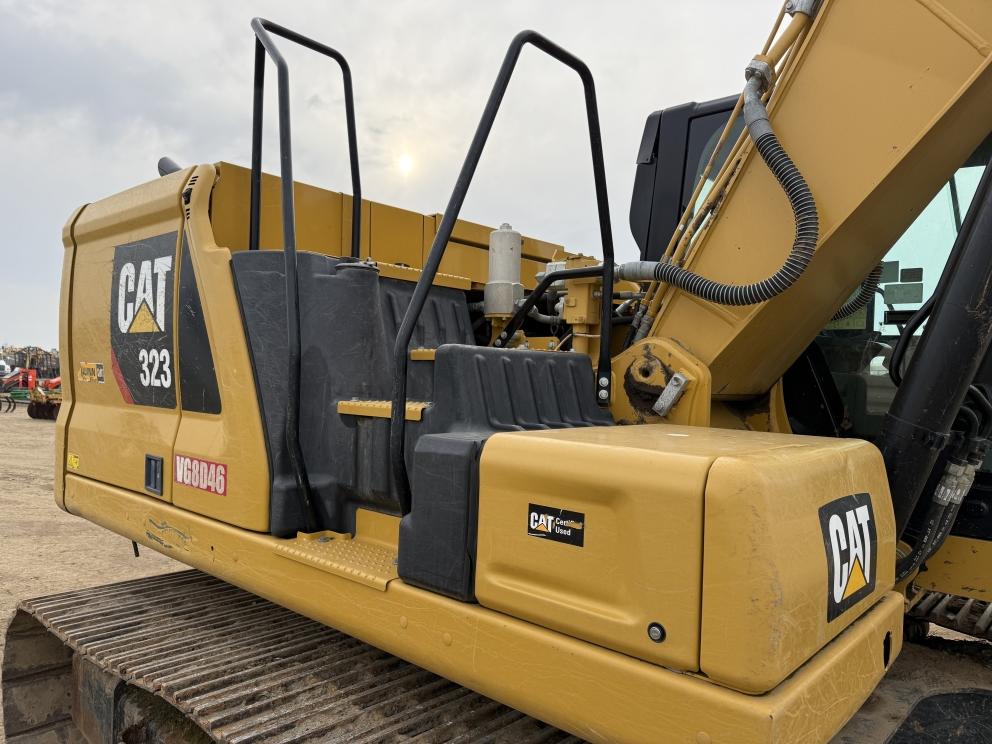 Image for 2019 Caterpillar 323 Excavator