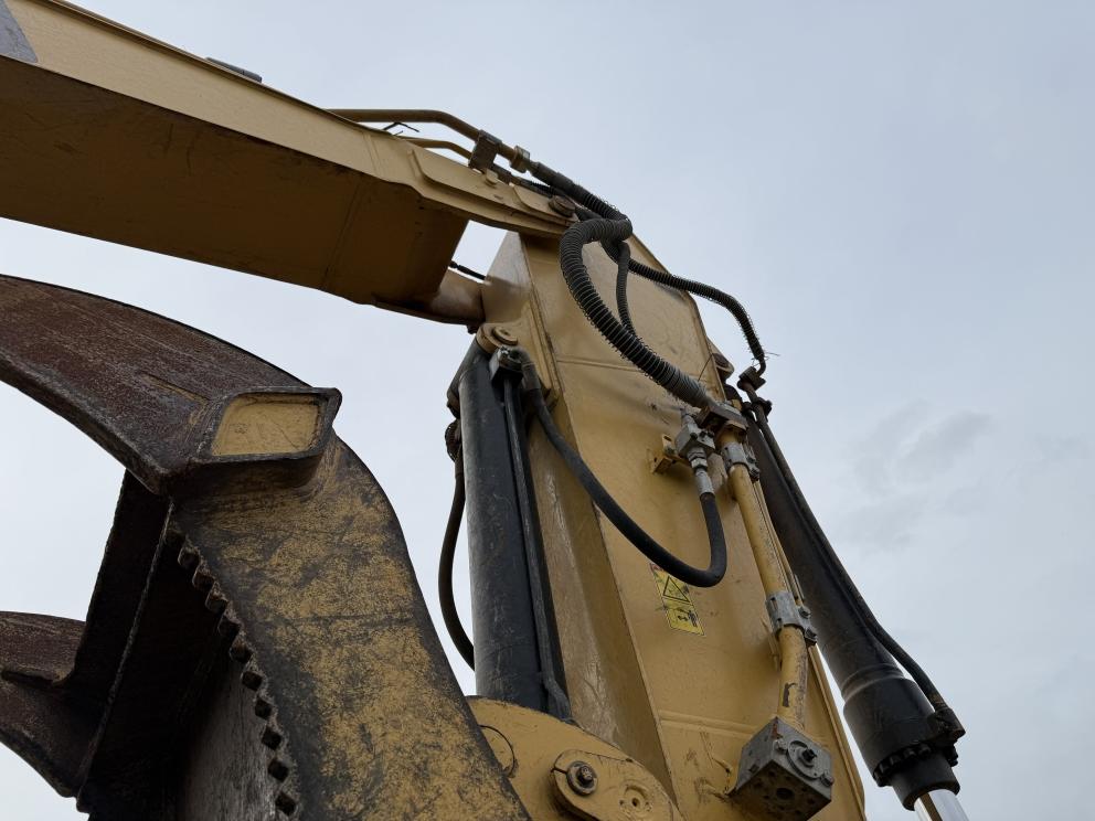 Image for 2019 Caterpillar 323 Excavator