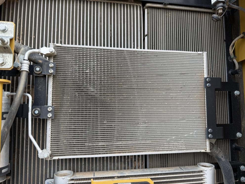 Image for 2019 Caterpillar 323 Excavator