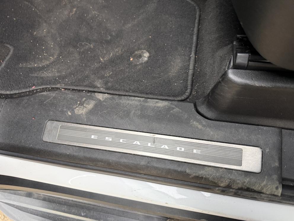 Image for 2022 Cadillac Escalade 600