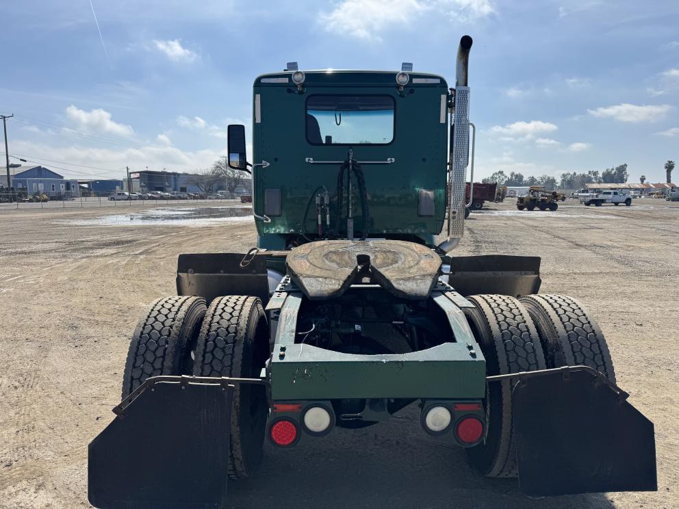 Image for 2017 Peterbilt 579 S/A Truck Tractor