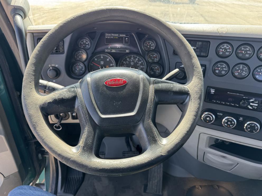 Image for 2017 Peterbilt 579 S/A Truck Tractor