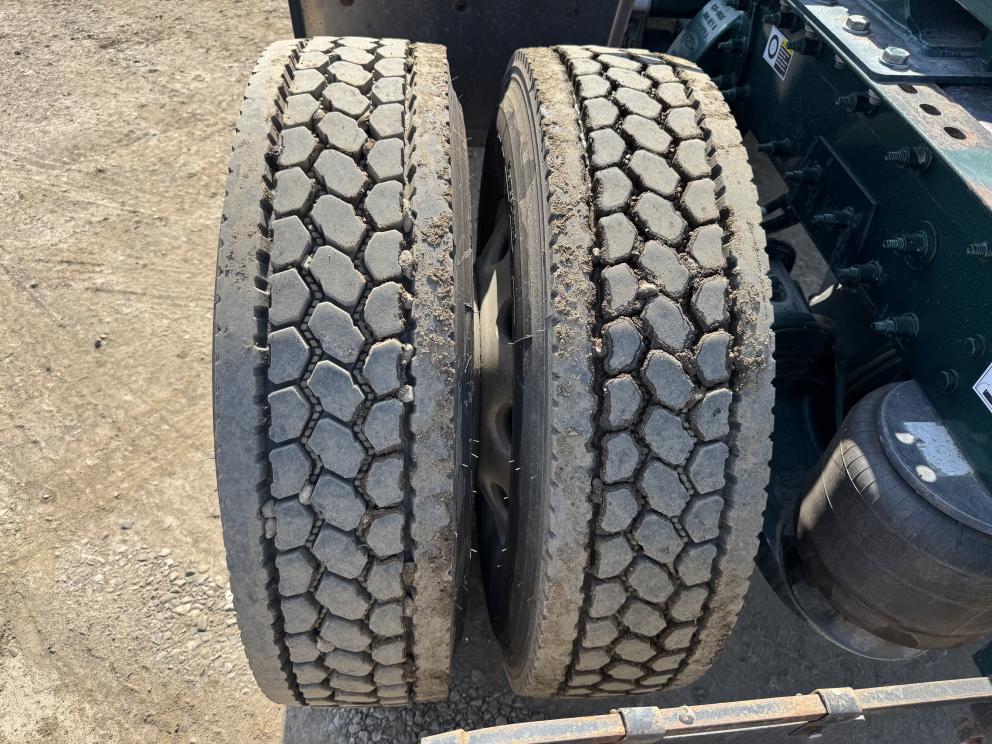 Image for 2017 Peterbilt 579 S/A Truck Tractor