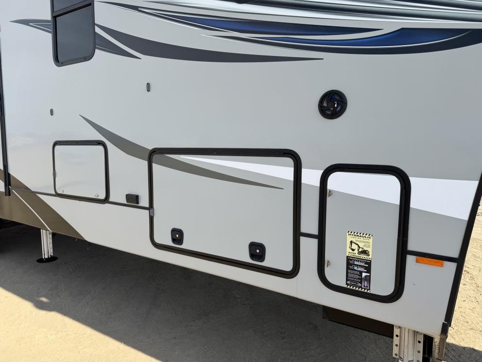 Image for 2021 Heartland 38MB Elkridge 38ft 5th Wheel