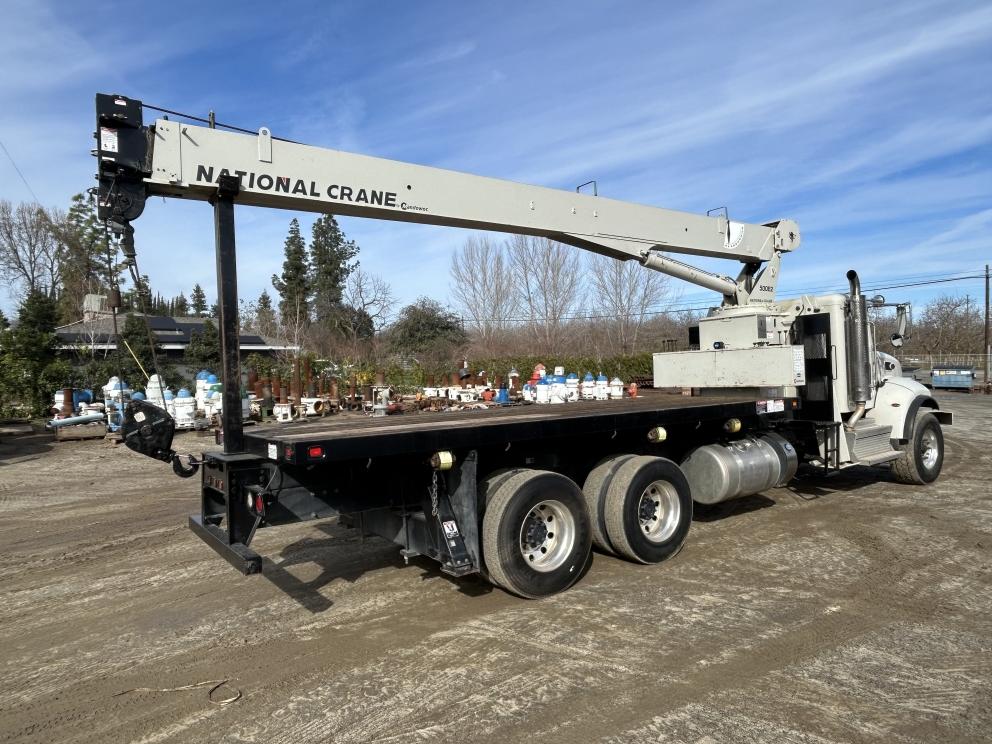 Image for 2021 Peterbilt 348 T/A w/ National 571E2 18Ton