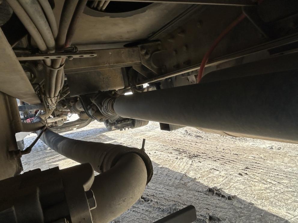 Image for 2021 Peterbilt 348 T/A w/ National 571E2 18Ton