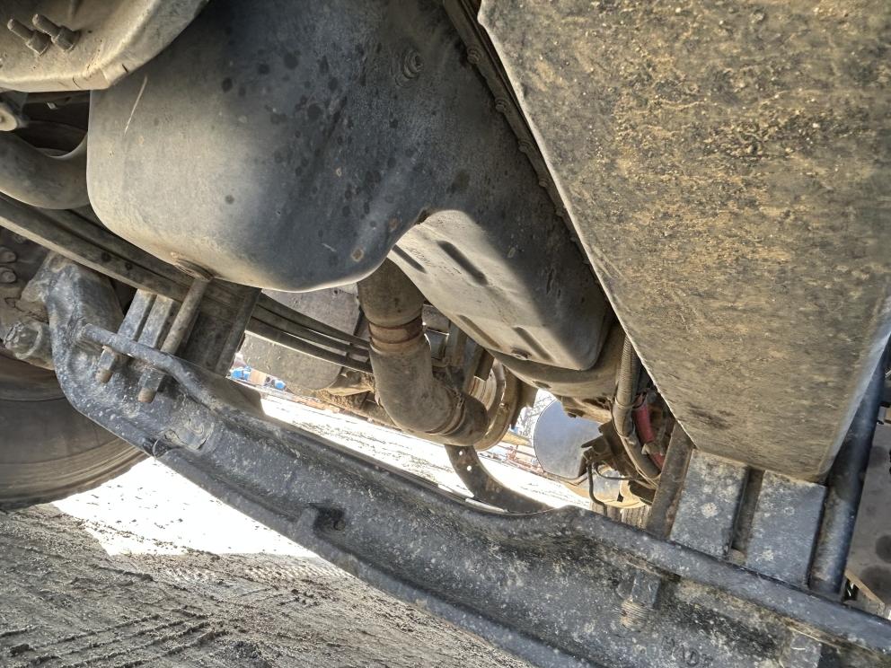 Image for 2021 Peterbilt 348 T/A w/ National 571E2 18Ton