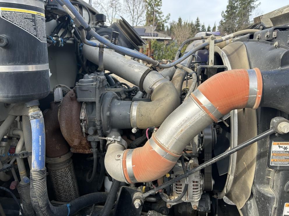 Image for 2021 Peterbilt 348 T/A w/ National 571E2 18Ton