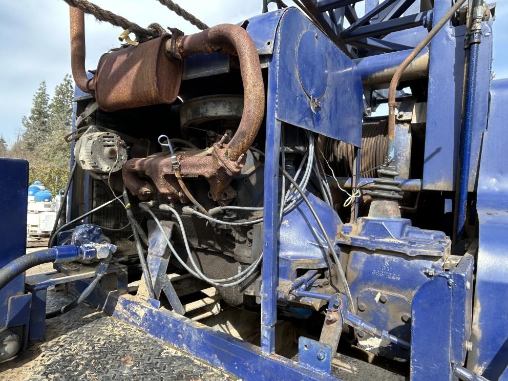 Image for 2010 International 4300 S/A 20 Ton Pump Hoist Truck