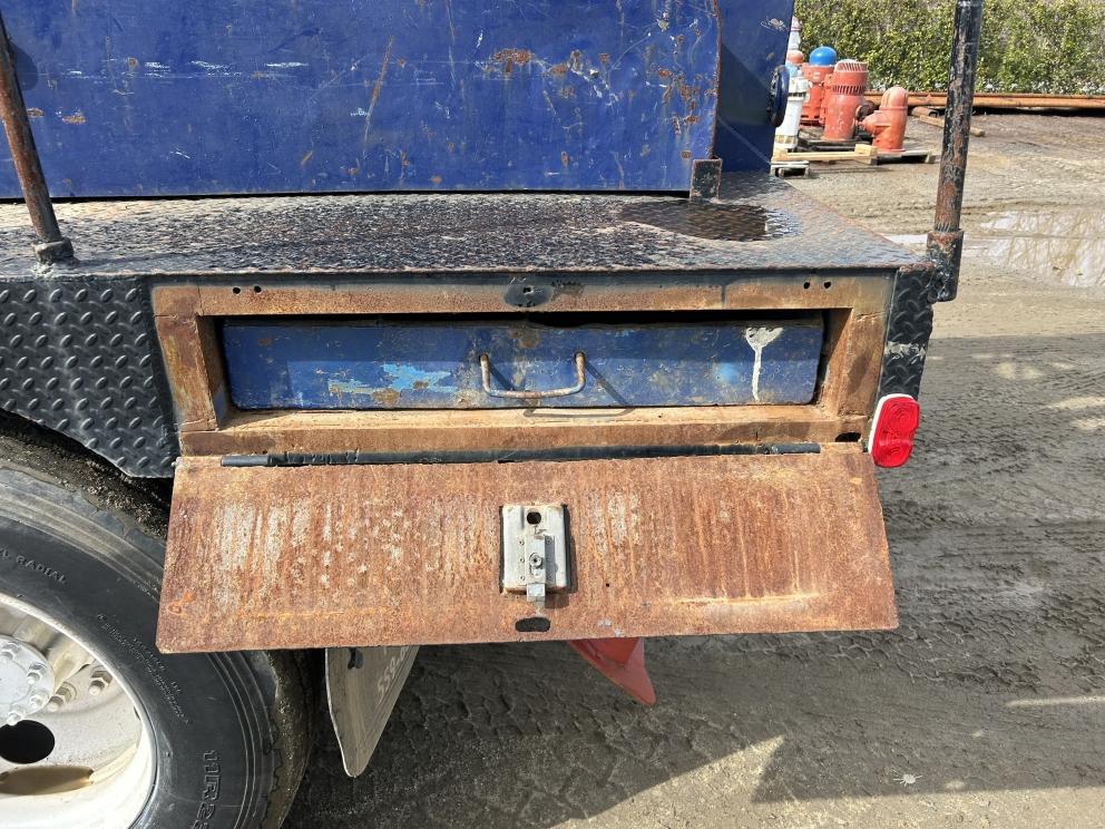 Image for 2010 International 4300 S/A 20 Ton Pump Hoist Truck