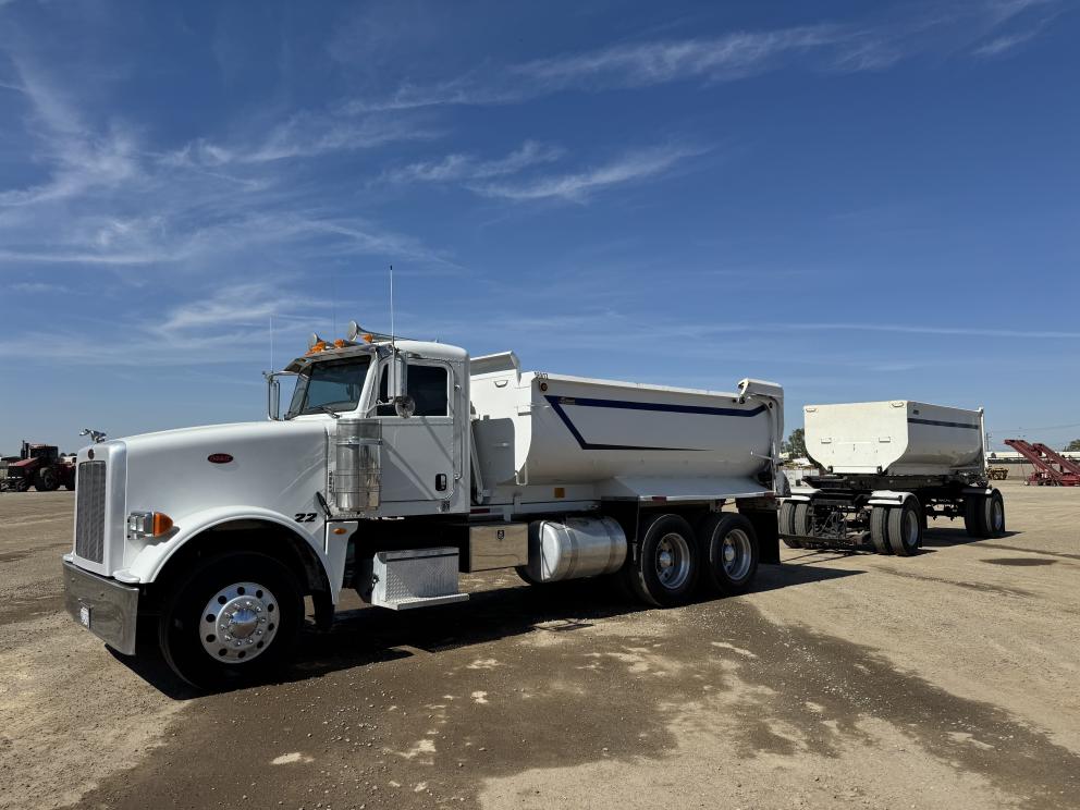 Image for 2012 Peterbilt 367 Transfer Truck