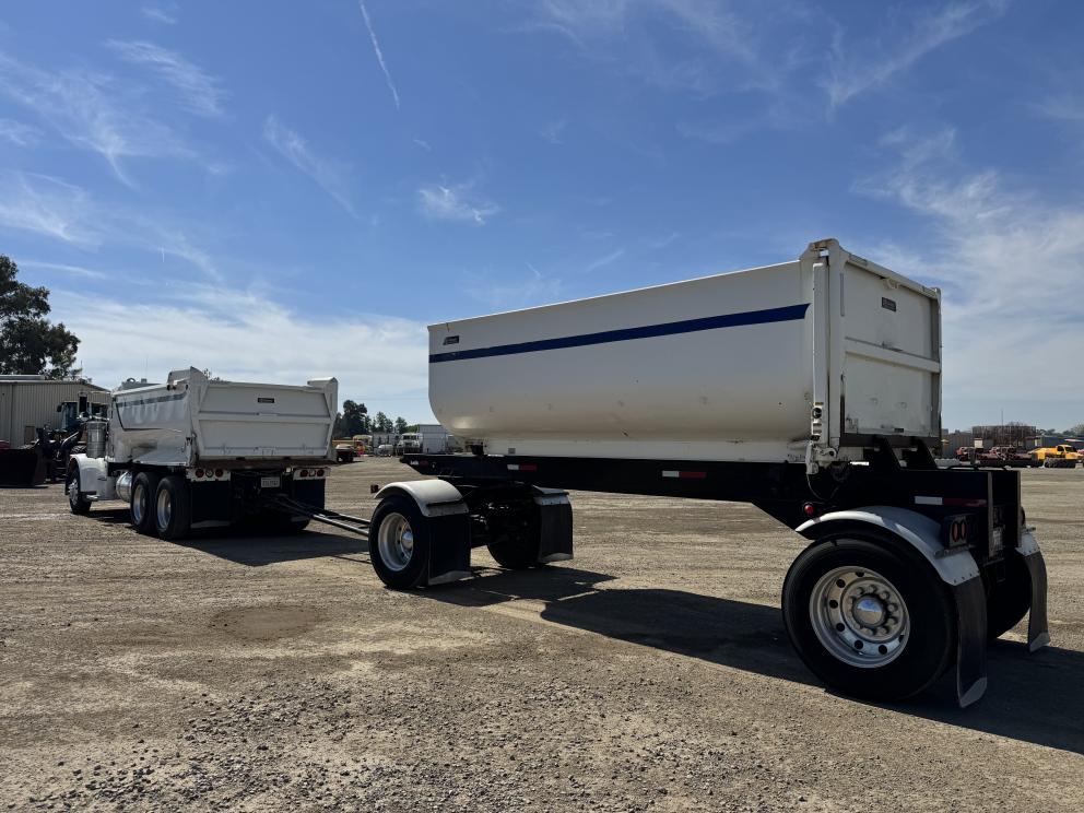 Image for 2012 Peterbilt 367 Transfer Truck