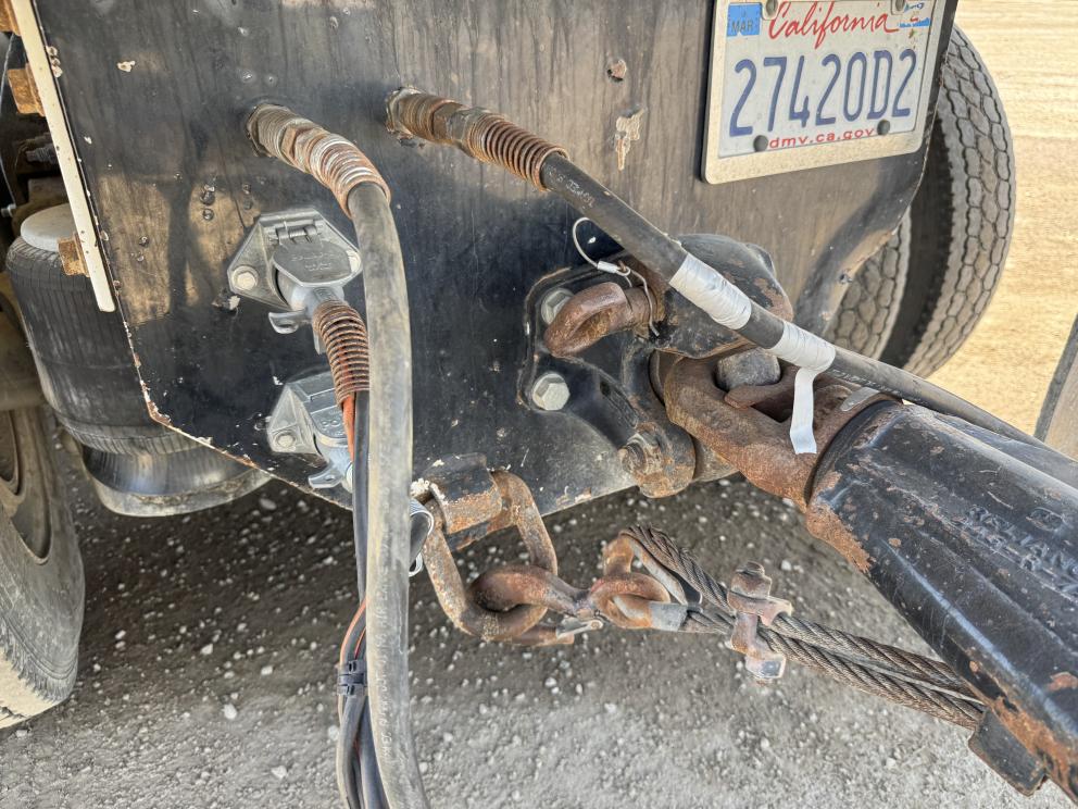 Image for 2012 Peterbilt 367 Transfer Truck