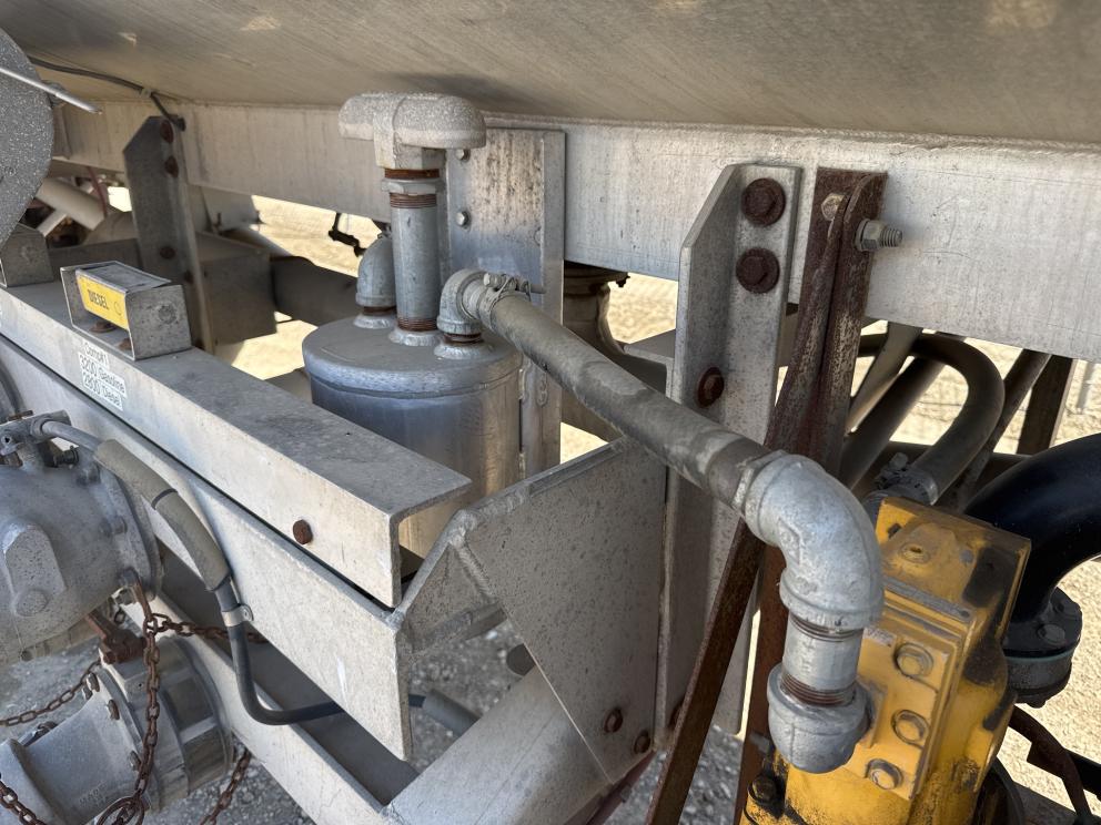 Image for 1993 Polar 43ft 9500 Gal Aluminum Tanker