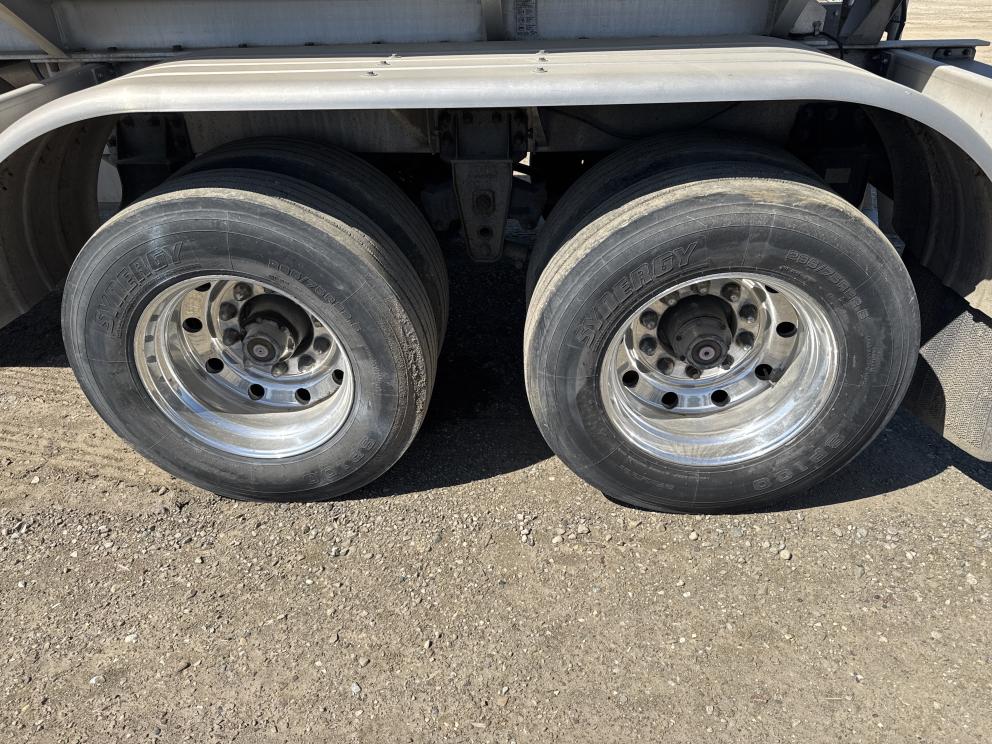 Image for 1993 Polar 43ft 9500 Gal Aluminum Tanker