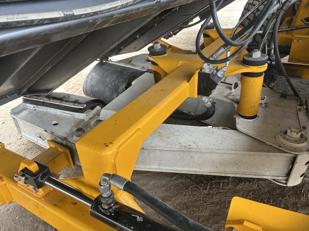 Image for 2022 COE C7R/L2R Shaker and Receiver Set