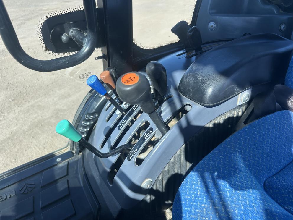 Image for 2019 New Holland TK4.100M Crawler Tractor