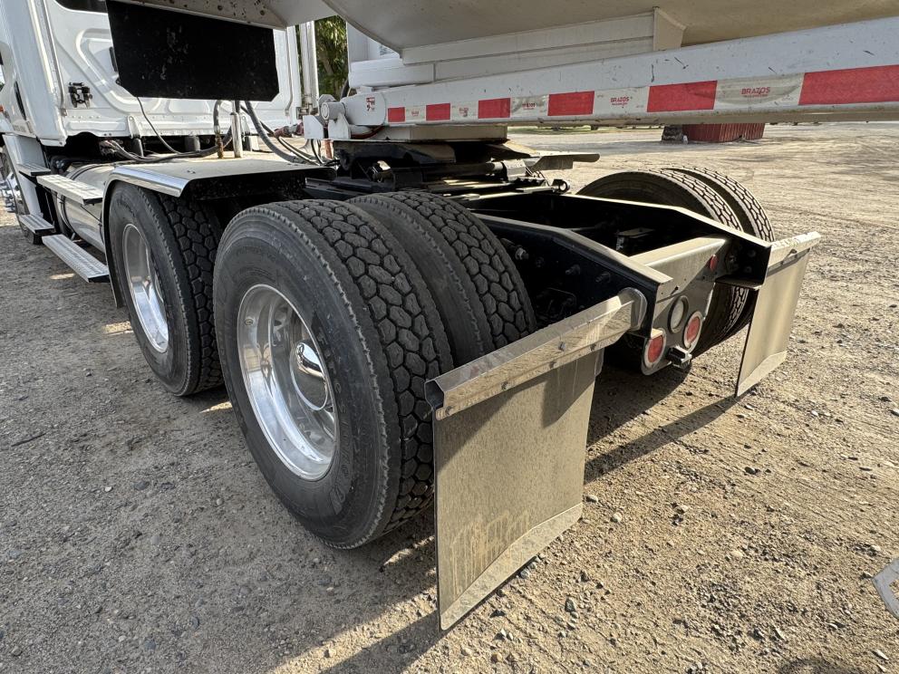 Image for 2020 Freightliner Cascadia & 2023 Brazos End Dump