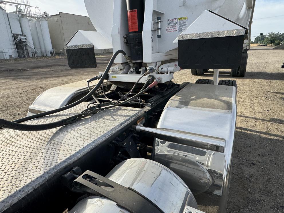 Image for 2020 Freightliner Cascadia & 2023 Brazos End Dump