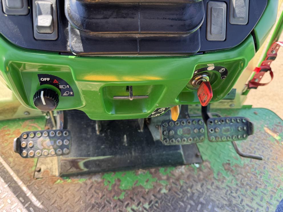 Image for 2015 John Deere 6115D MFWD Wheel Tractor