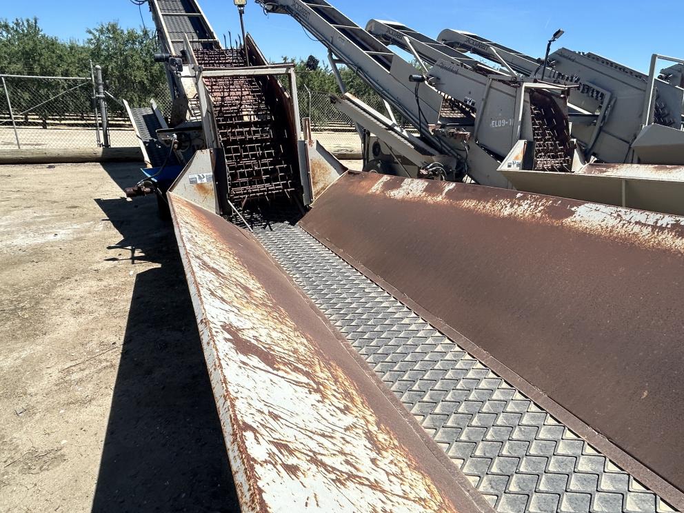 Image for 2007 JackRabbit 20/30 Side Dump Elevator