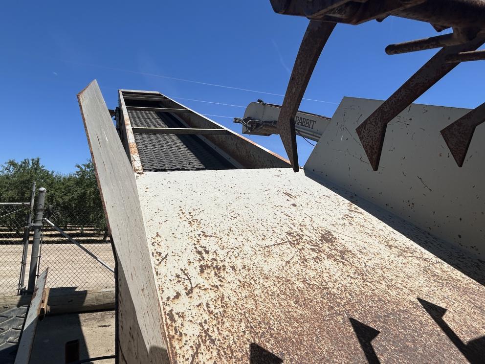 Image for 2007 JackRabbit 20/30 Side Dump Elevator