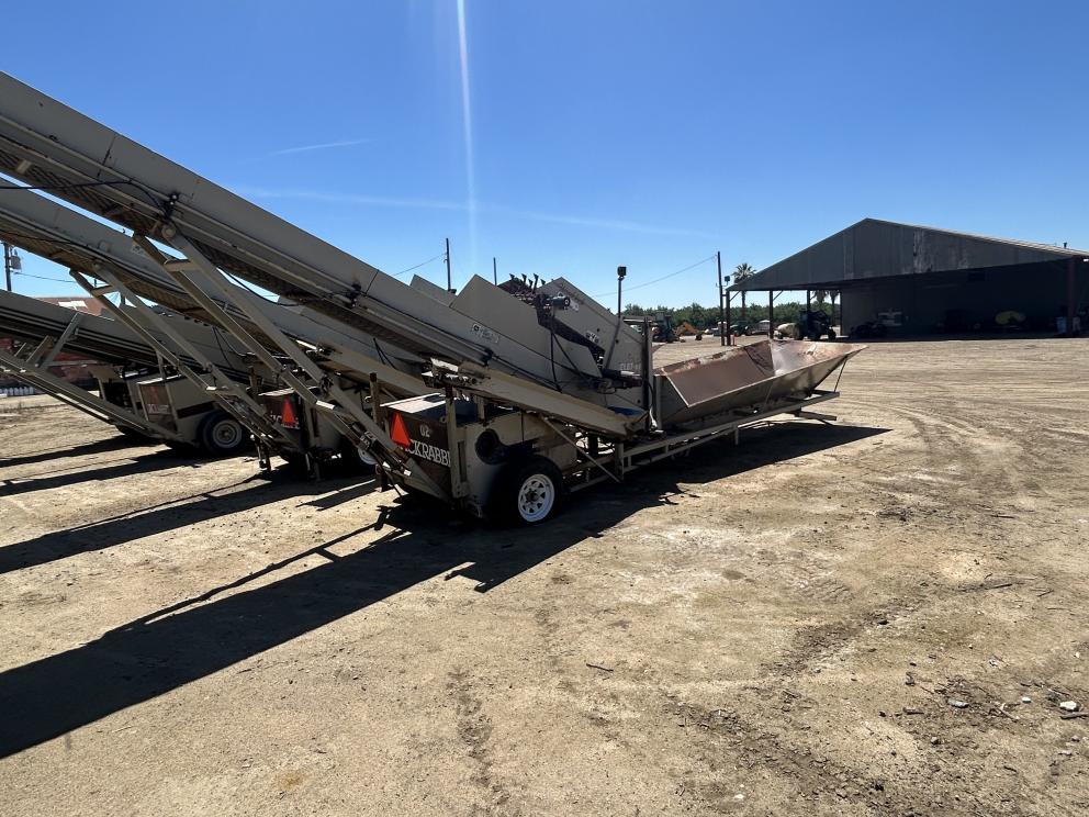 Image for 2007 JackRabbit 20/30 Side Dump Elevator