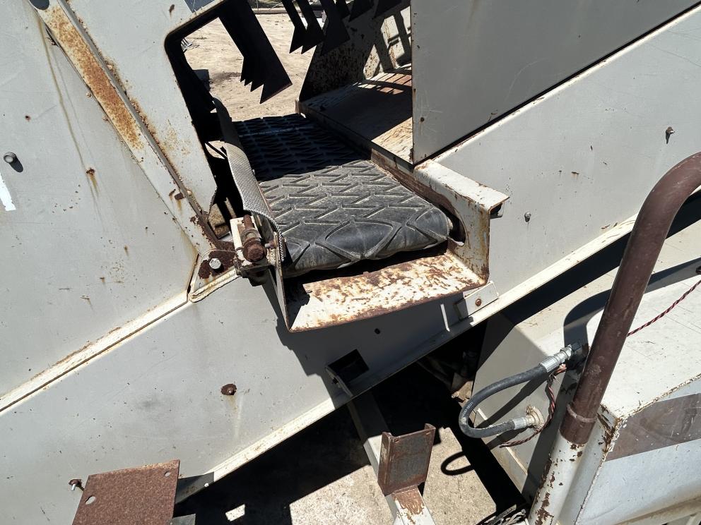 Image for 2007 JackRabbit 20/30 Side Dump Elevator