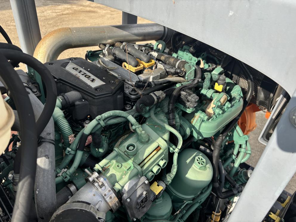 Image for 2018 Volvo TAD570 4in S/A Booster Pump