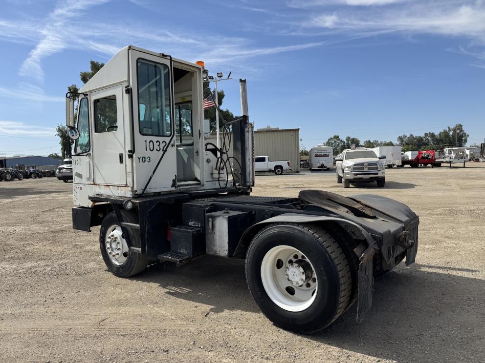 Image for 2005 Kalmar Spotter Truck