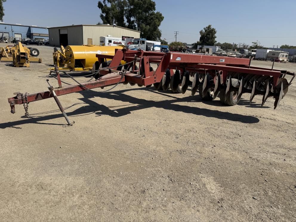 Image for Case IH 770 18 Ft Offset Wheel Disc