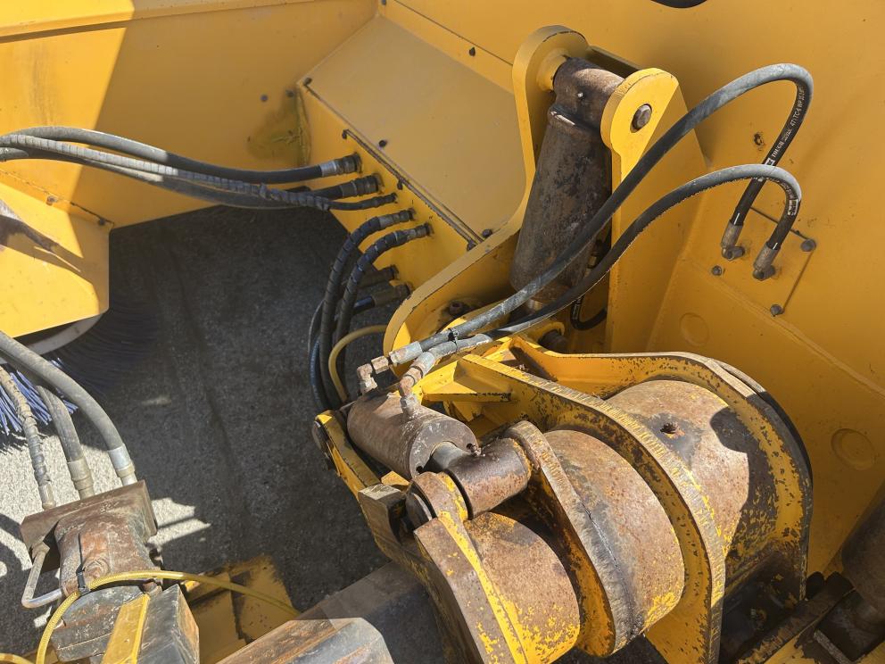 Image for 2024 OMC Shockwave Sprint Tree Shaker