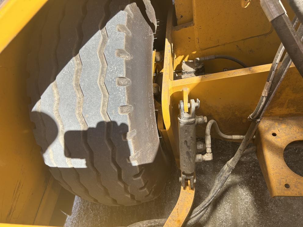 Image for 2024 OMC Shockwave Sprint Tree Shaker