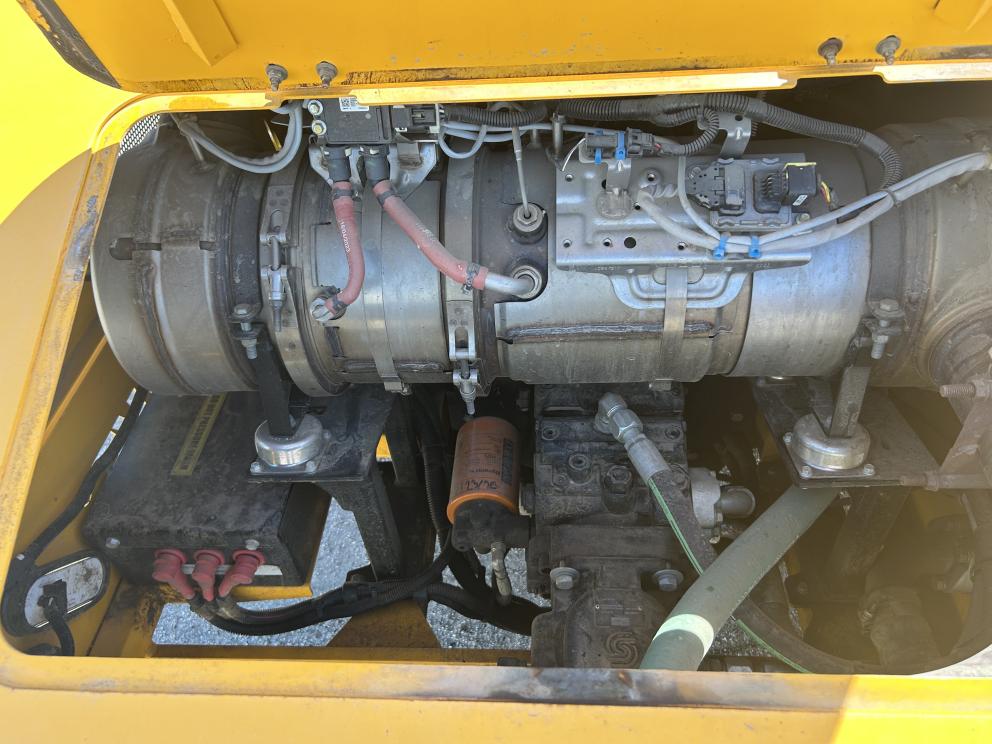 Image for 2024 OMC Shockwave Sprint Tree Shaker