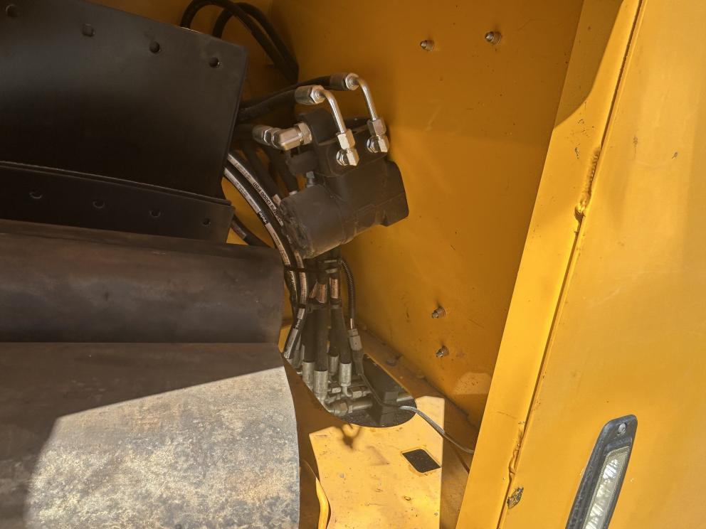 Image for 2024 OMC Shockwave Sprint Tree Shaker