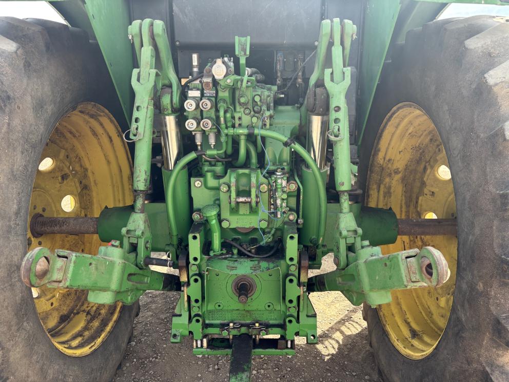 Image for 2010 John Deere 7330 Mfd Wheel Tractor