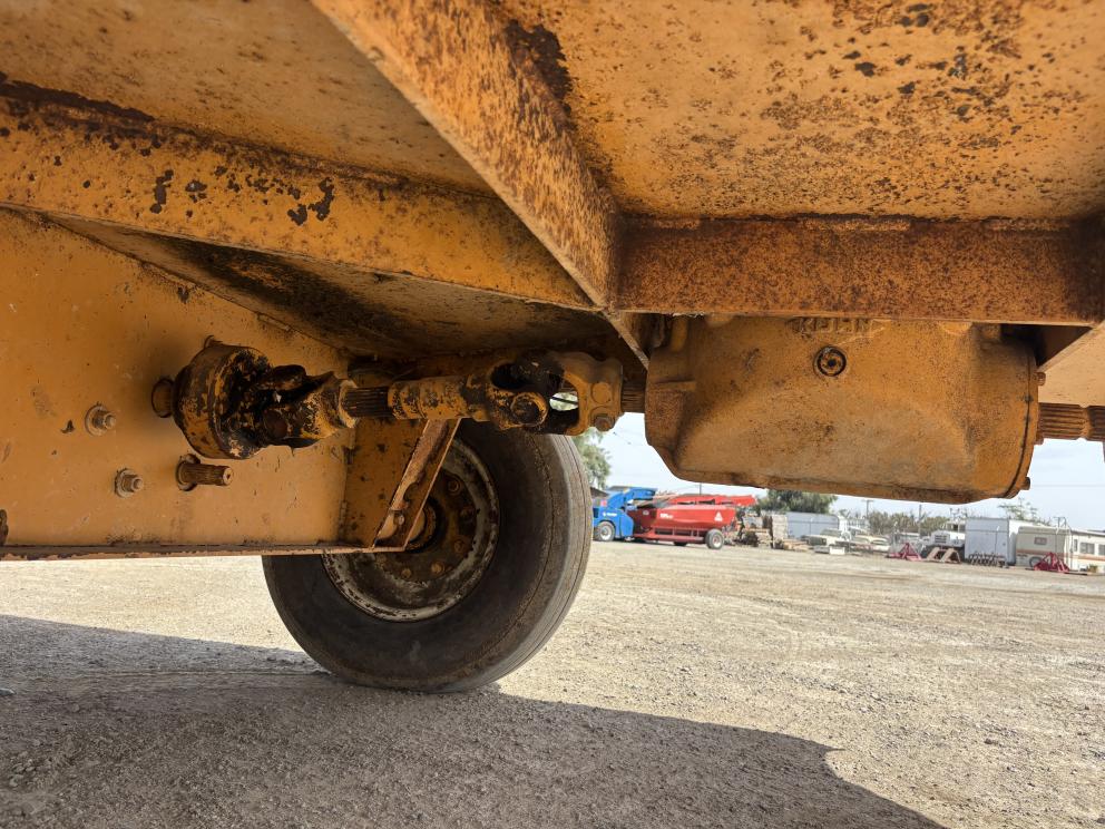 Image for Kuhn Knight 5168 Twin Screw Feed Wagon