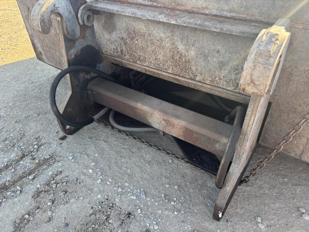 Image for KMS 5.25 yd Roll Out Bucket
