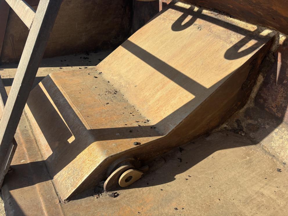 Image for KMS 5.25 yd Roll Out Bucket