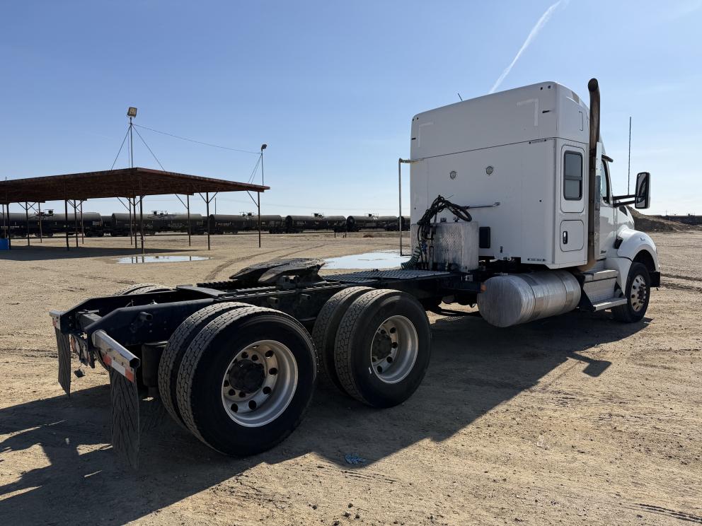 Image for 2018 Kenworth T880 T/A Sleeper Truck