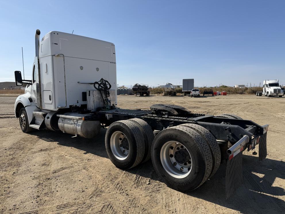 Image for 2018 Kenworth T880 T/A Sleeper Truck