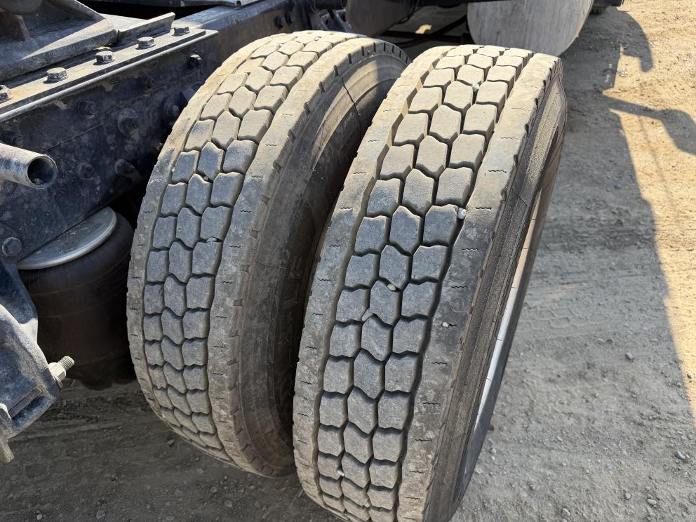 Image for 2018 Kenworth T880 T/A Sleeper Truck