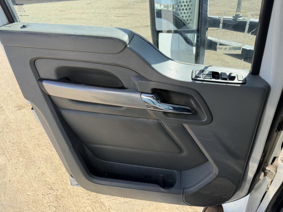Image for 2018 Kenworth T880 T/A Sleeper Truck