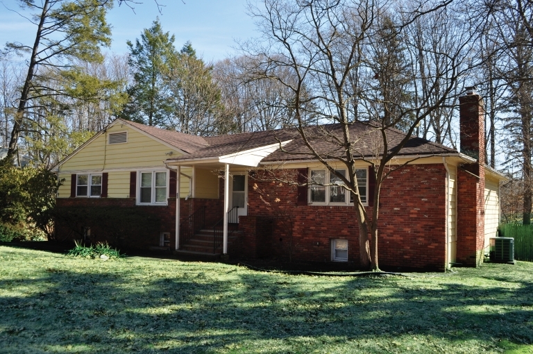 Image for Fixer Upper Starter Home in Morristown NJ-SOLD!
