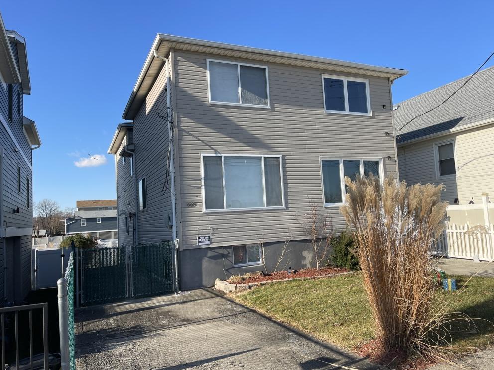 Image for Historic Auction Sale of 20 Superstorm Sandy Damaged Homes on Staten Island, NY-SOLD!